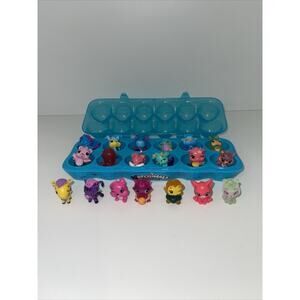 Hatchimals COLLEGGTIBLES Random Lot of 19 Good Condition